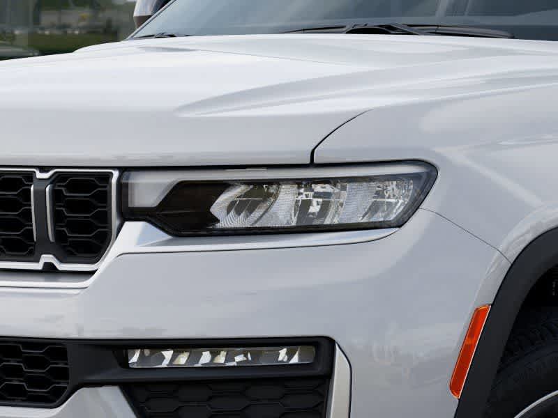 Thumbnail: 2026 Jeep Grand Cherokee - 10