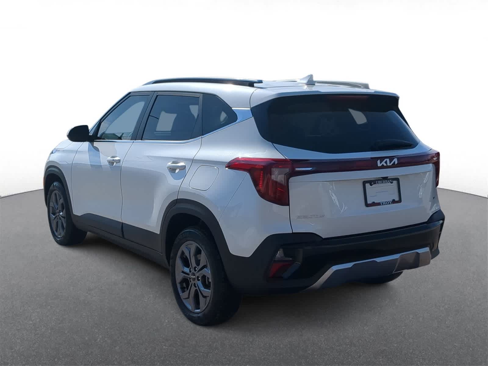 Thumbnail: 2024 Kia Seltos - 6