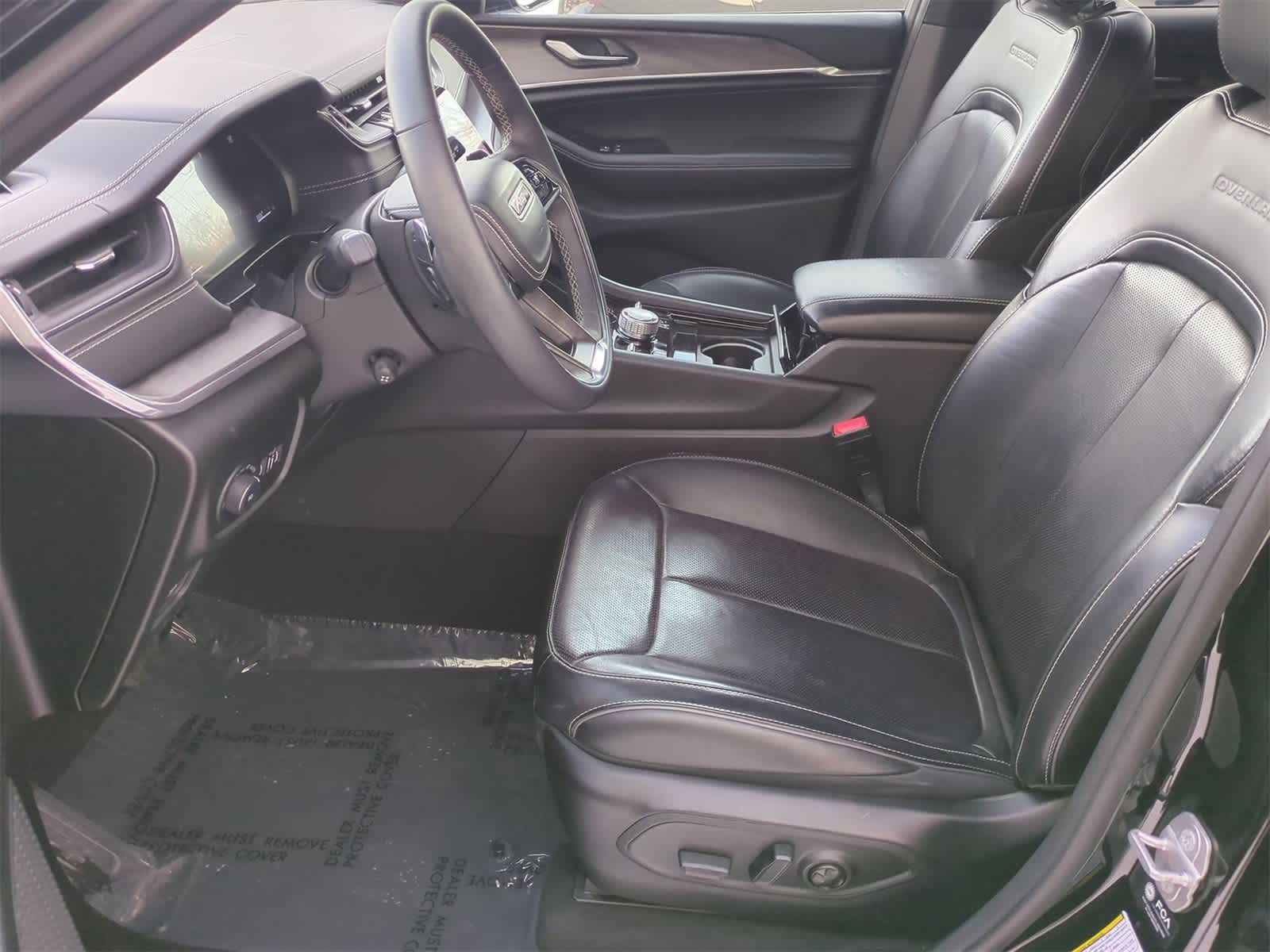 Thumbnail: 2023 Jeep Grand Cherokee - 16