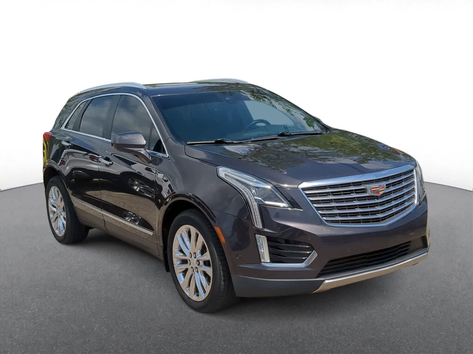 Thumbnail: 2017 Cadillac XT5 - 2