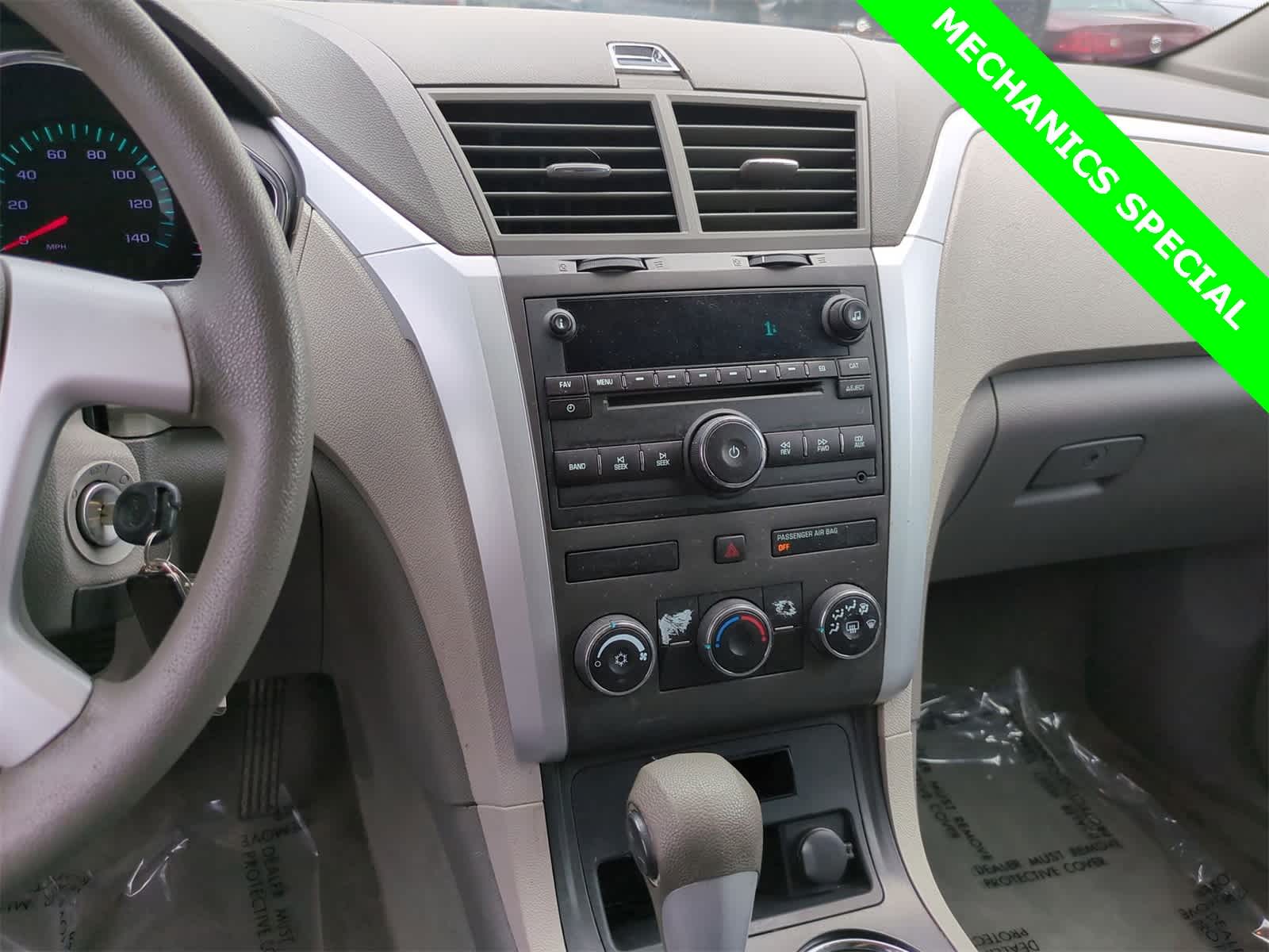 Thumbnail: 2011 Chevrolet Traverse - 23