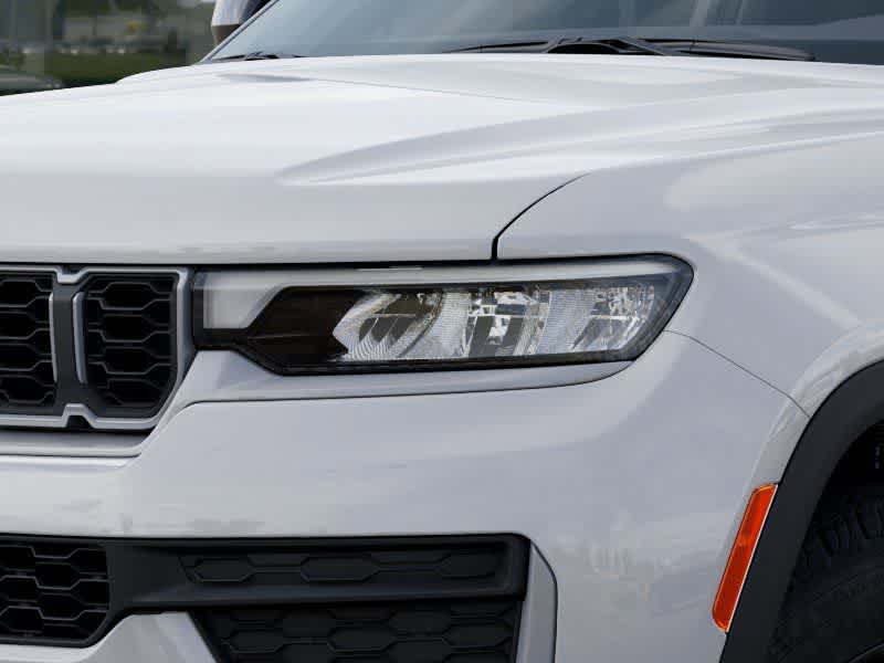 Thumbnail: 2026 Jeep Grand Cherokee - 10