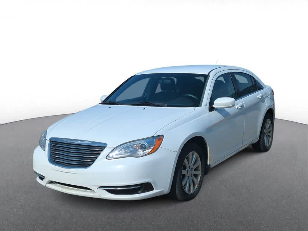 2012 Chrysler 200 Touring 4