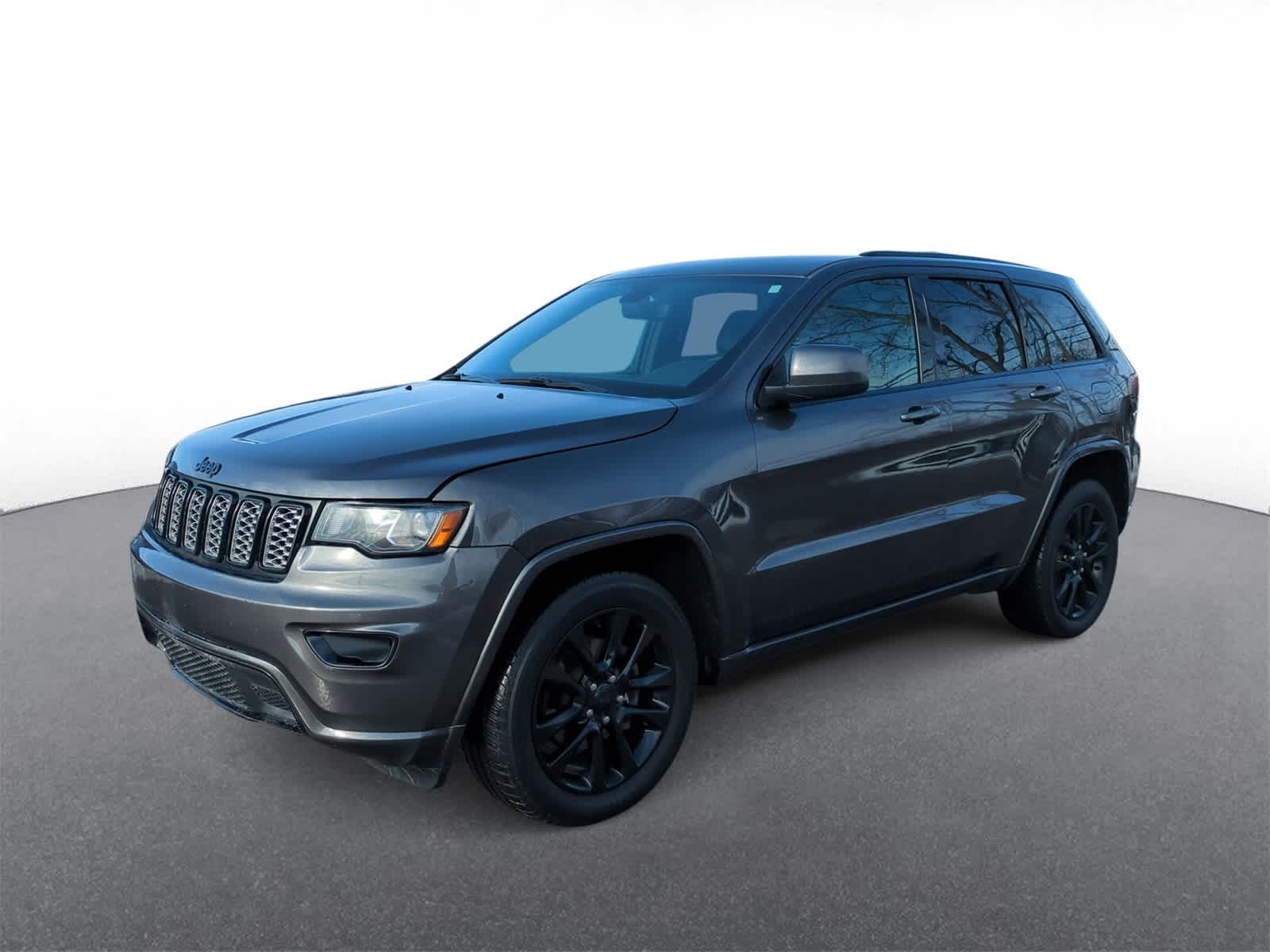 Thumbnail: 2019 Jeep Grand Cherokee - 4