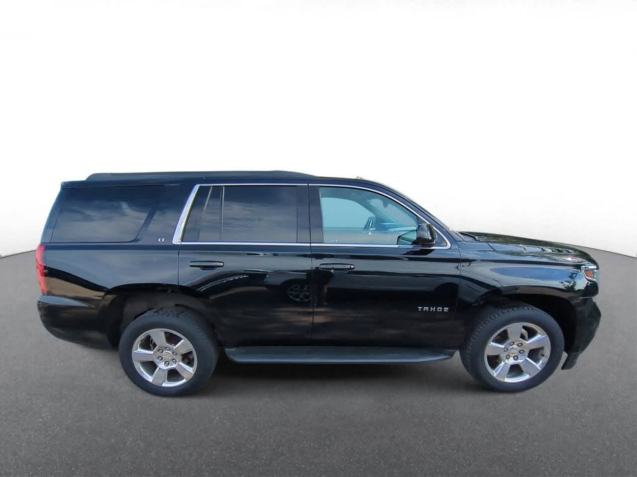 Thumbnail: 2017 Chevrolet Tahoe - 9