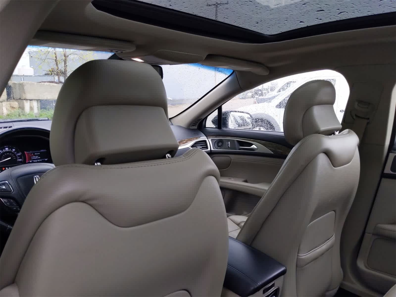Thumbnail: 2017 Lincoln MKZ - 17
