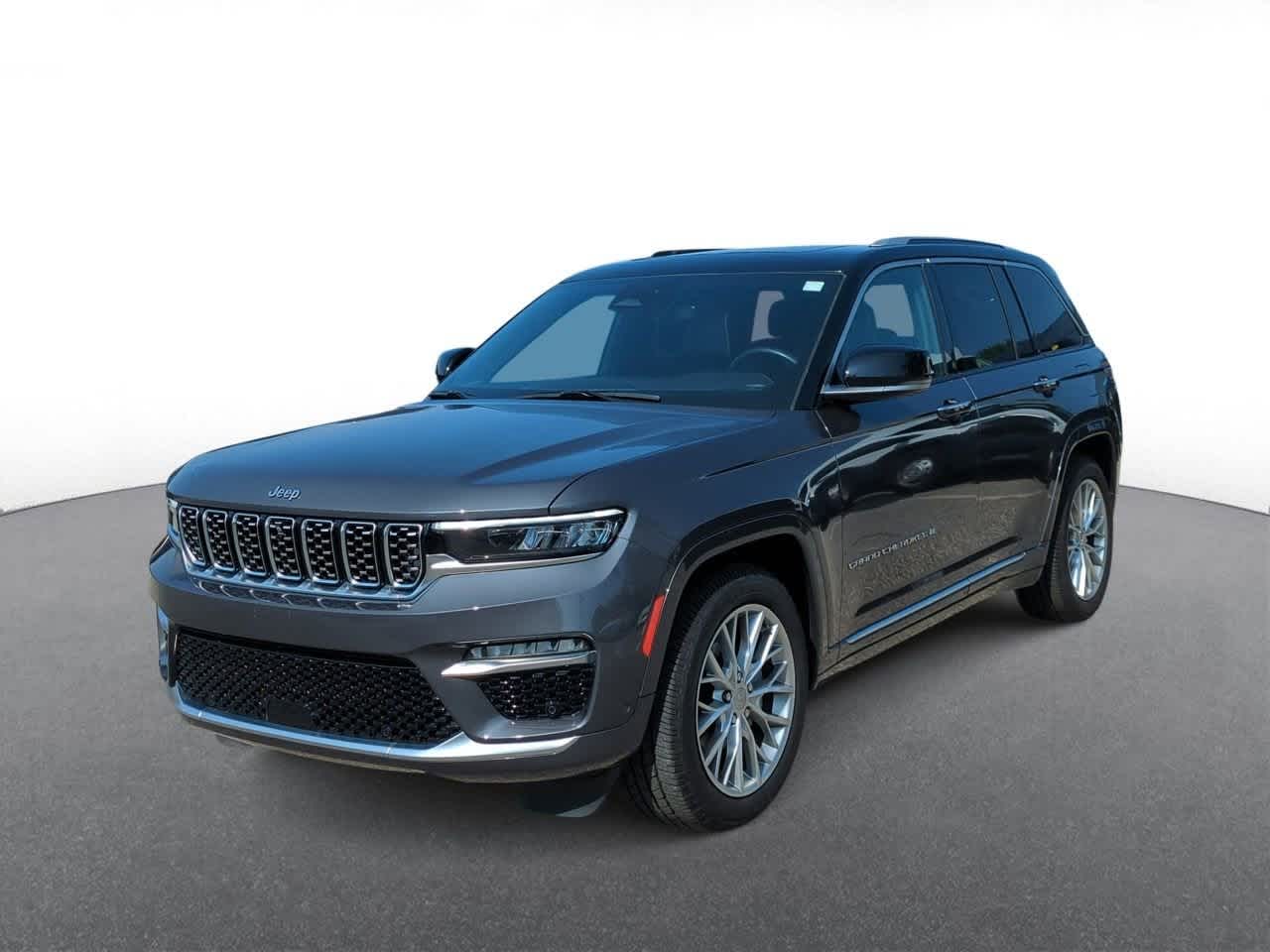 Thumbnail: 2022 Jeep Grand Cherokee - 4