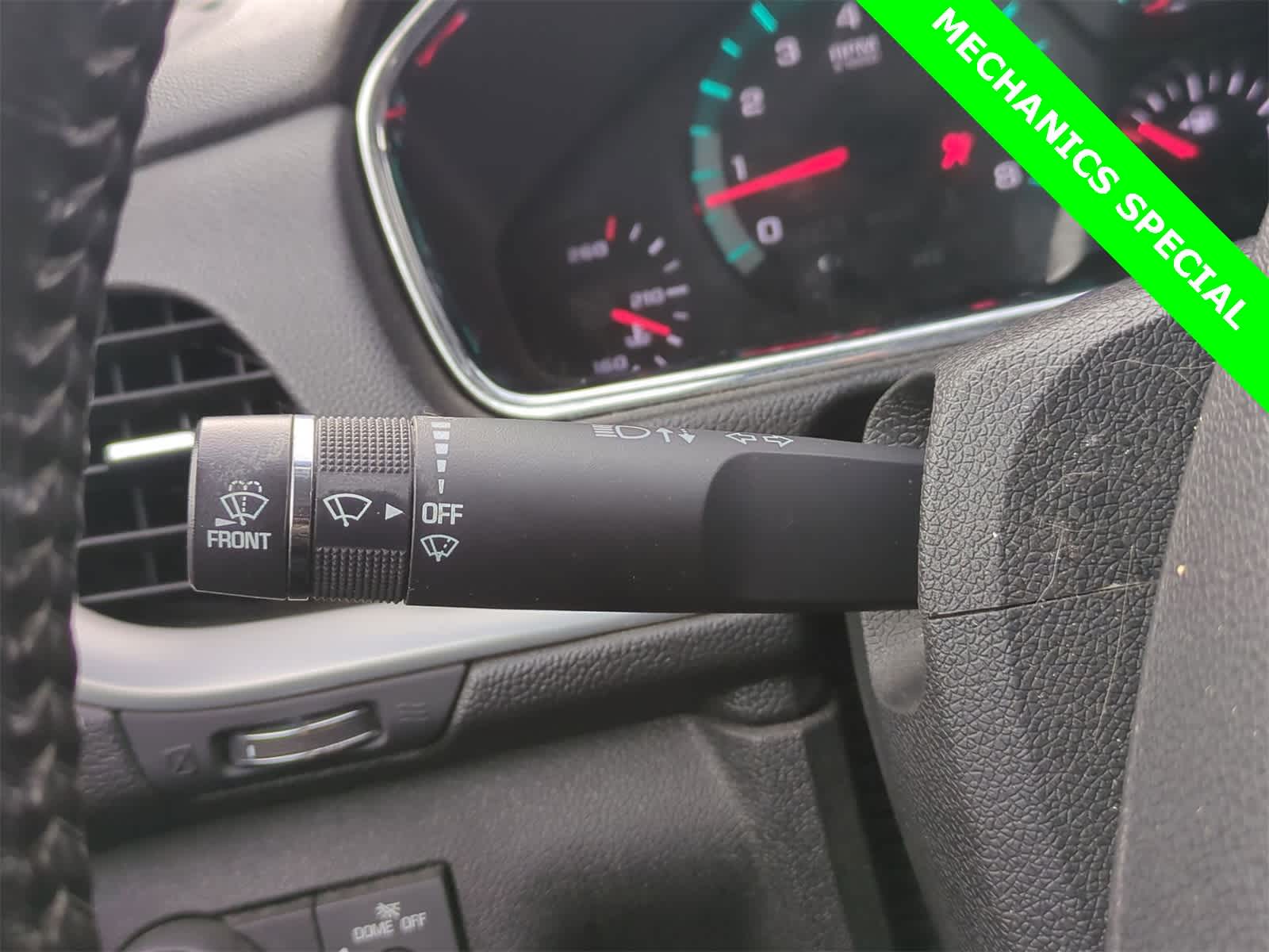 Thumbnail: 2015 Chevrolet Traverse - 35