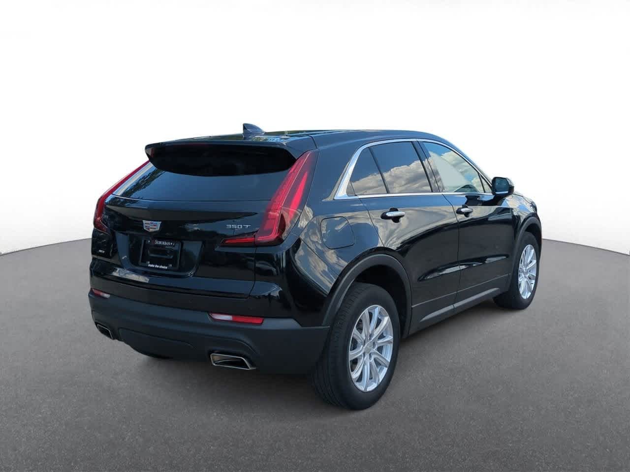 Thumbnail: 2023 Cadillac XT4 - 8