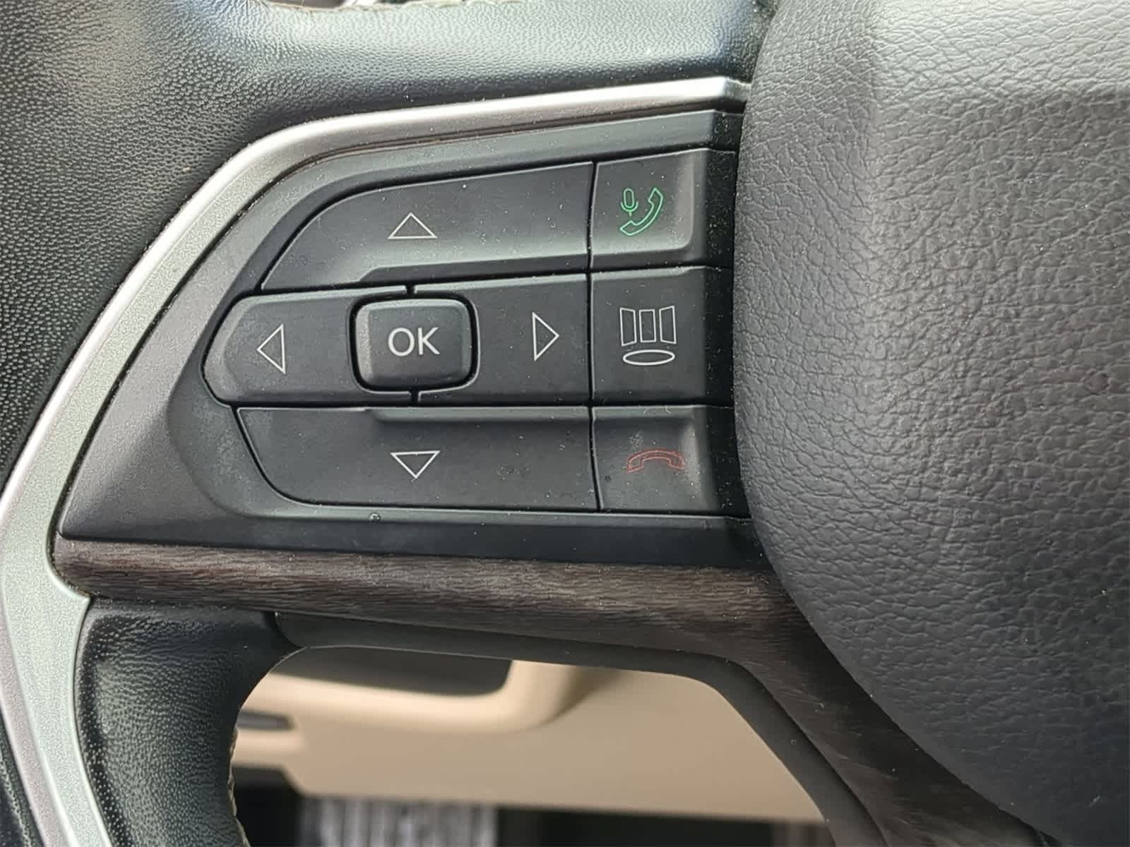 Thumbnail: 2022 Jeep Grand Cherokee L - 32