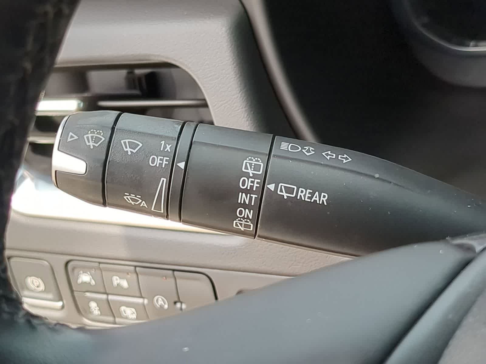 Thumbnail: 2024 Chevrolet Suburban - 25