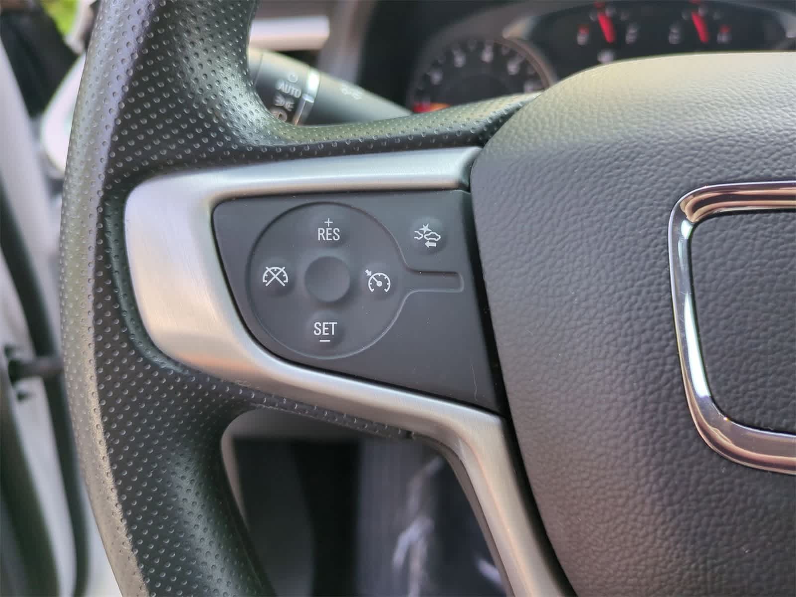Thumbnail: 2023 GMC Acadia - 21