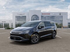 2027 Chrysler Pacifica Limited Passenger Van