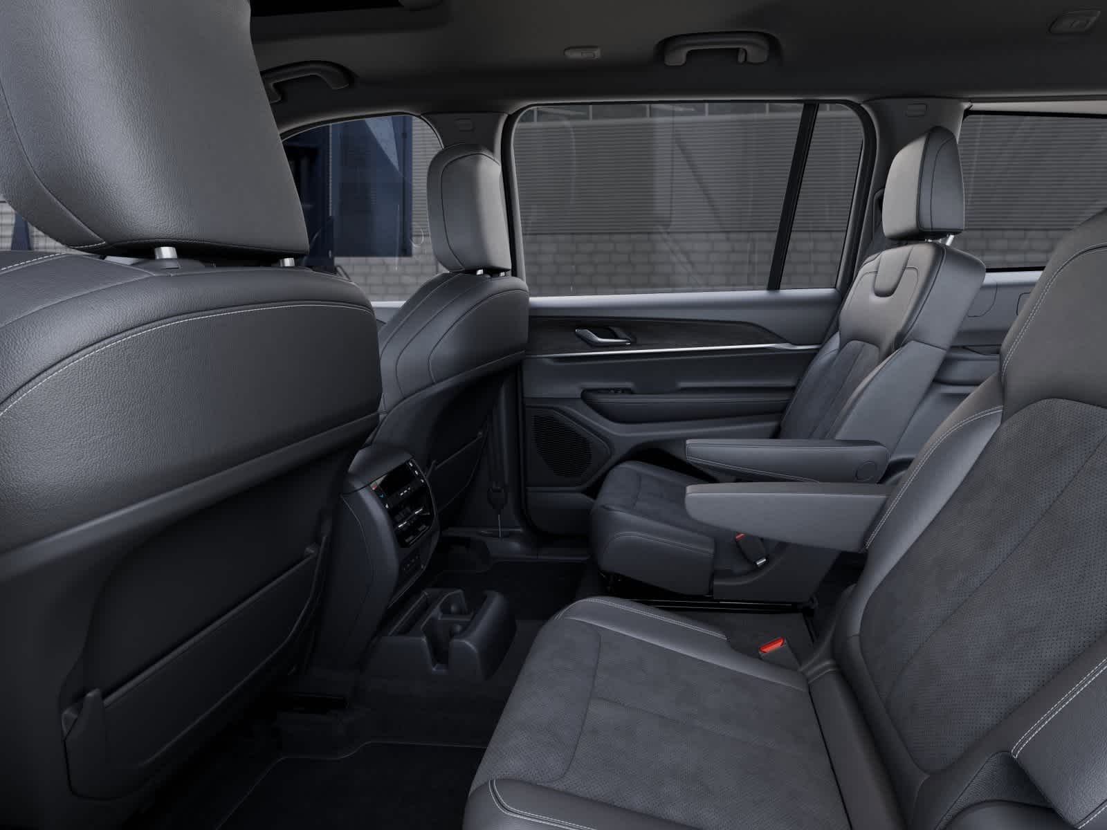 Thumbnail: 2026 Jeep Grand Cherokee L - 23