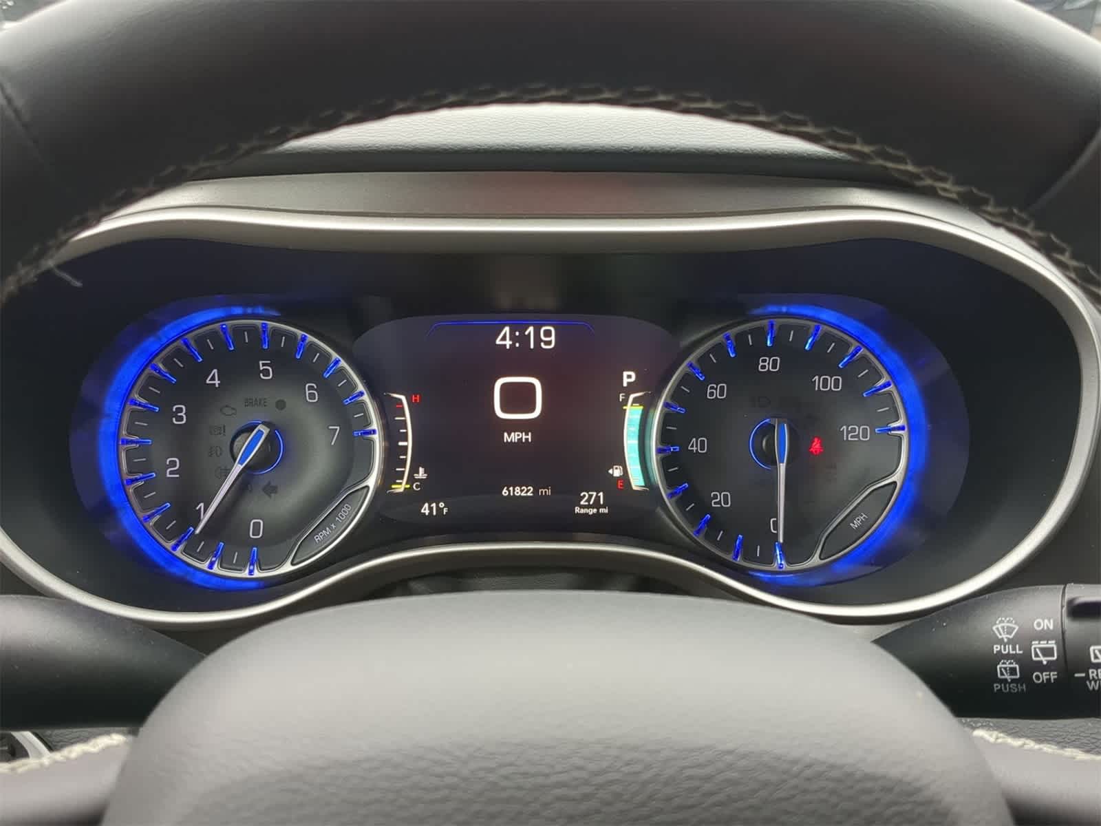 Thumbnail: 2023 Chrysler Pacifica - 31