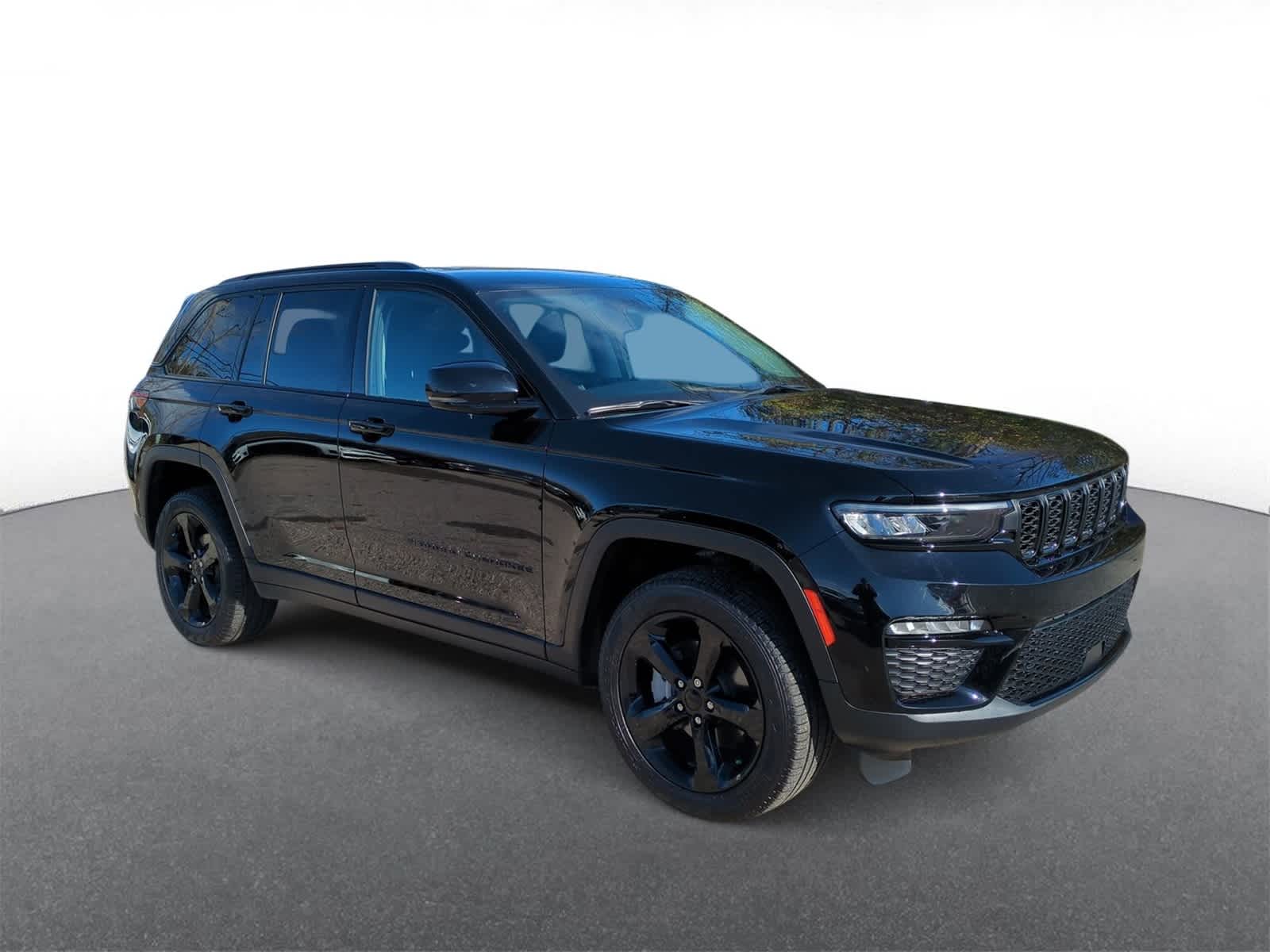 2023 Jeep Grand Cherokee Limited photo 2