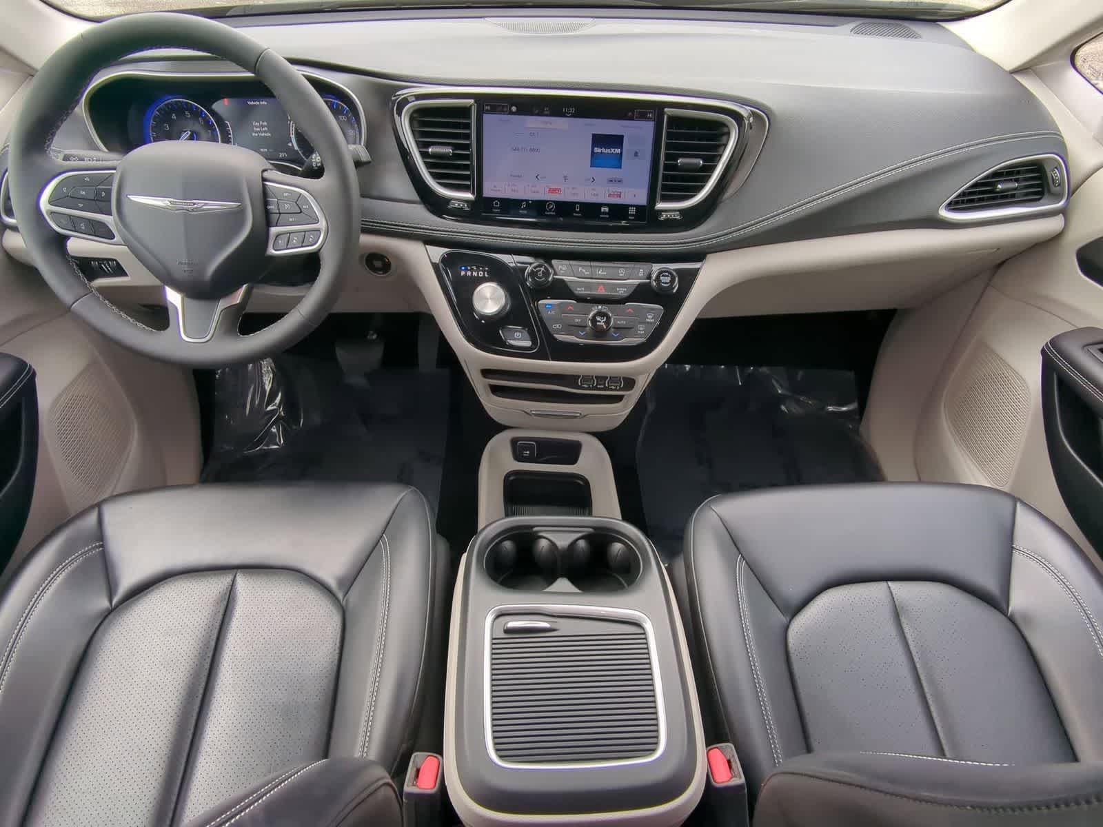 Thumbnail: 2023 Chrysler Pacifica - 14