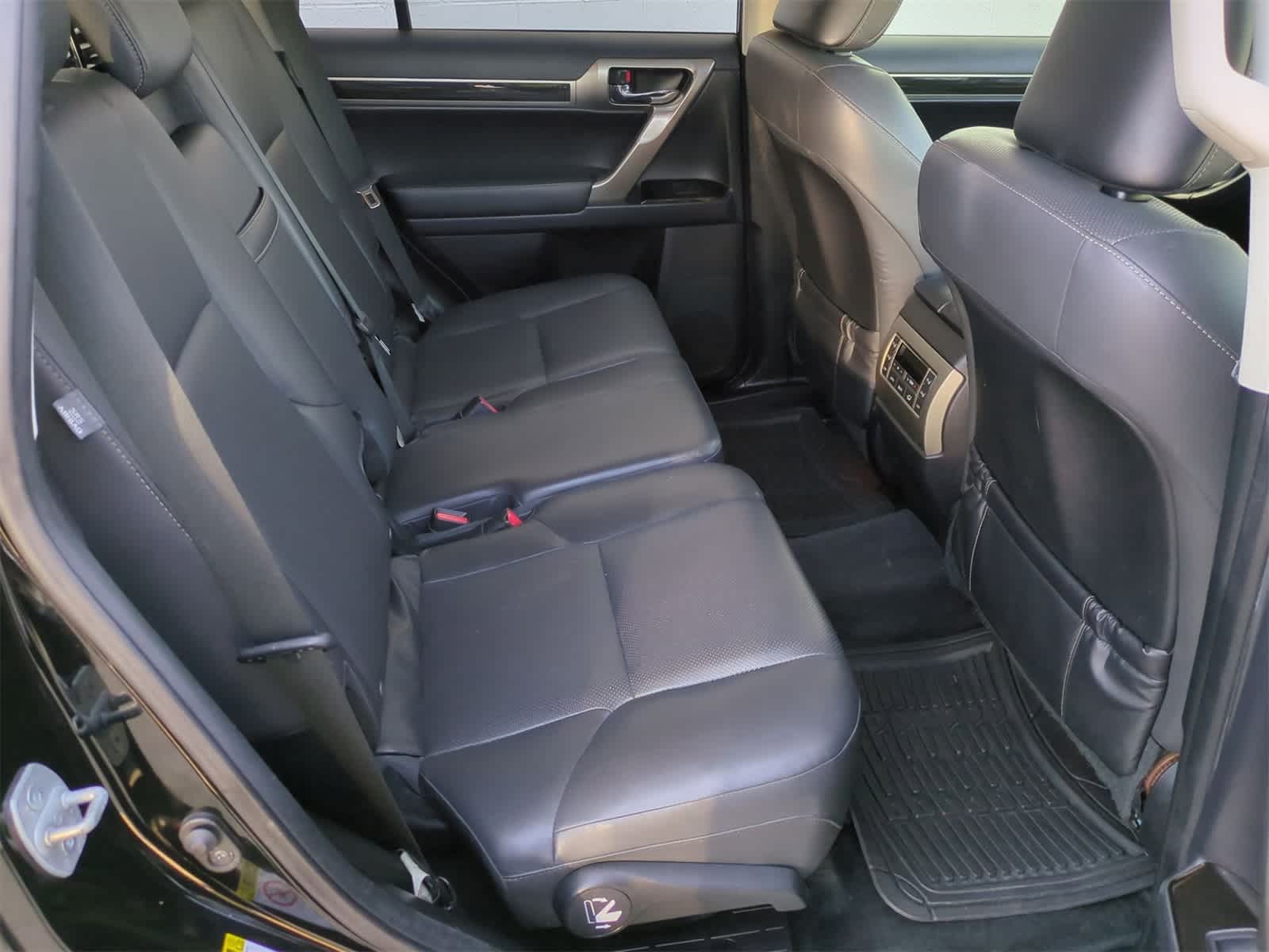 Thumbnail: 2015 Lexus GX - 21