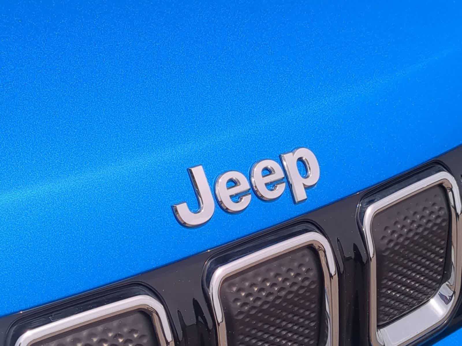 Thumbnail: 2022 Jeep Compass - 12