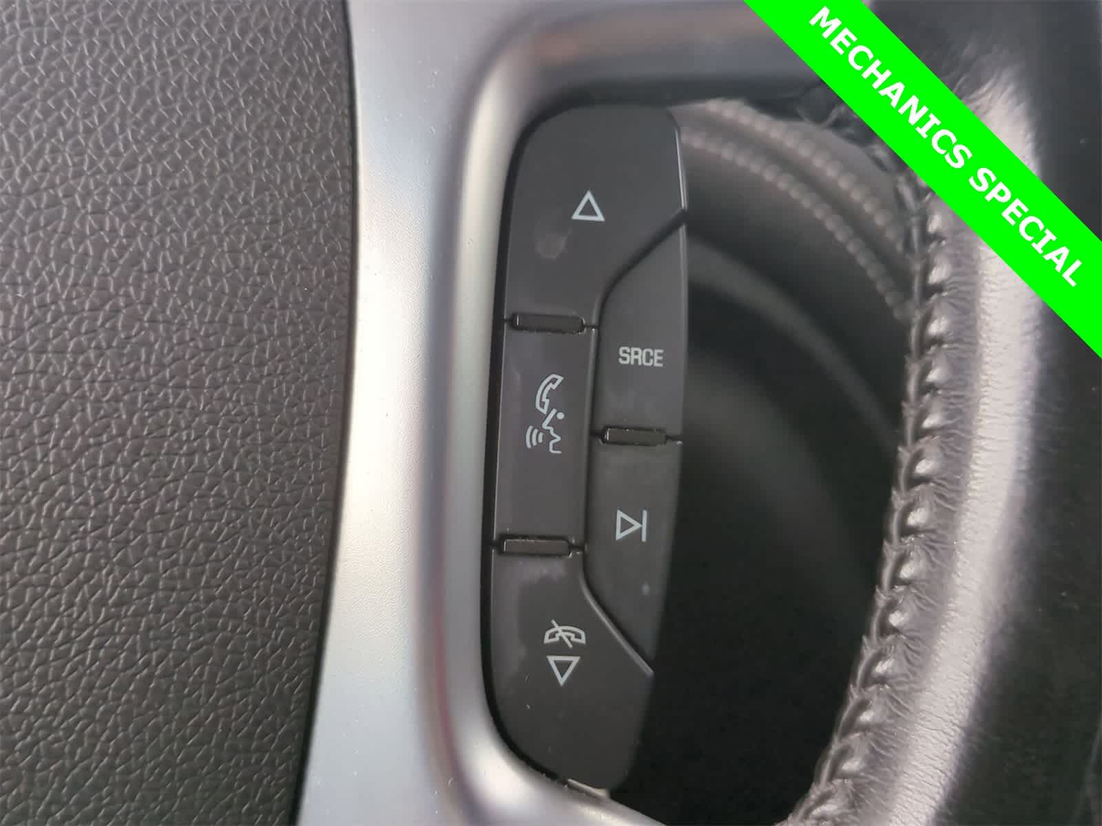 Thumbnail: 2015 Chevrolet Traverse - 33