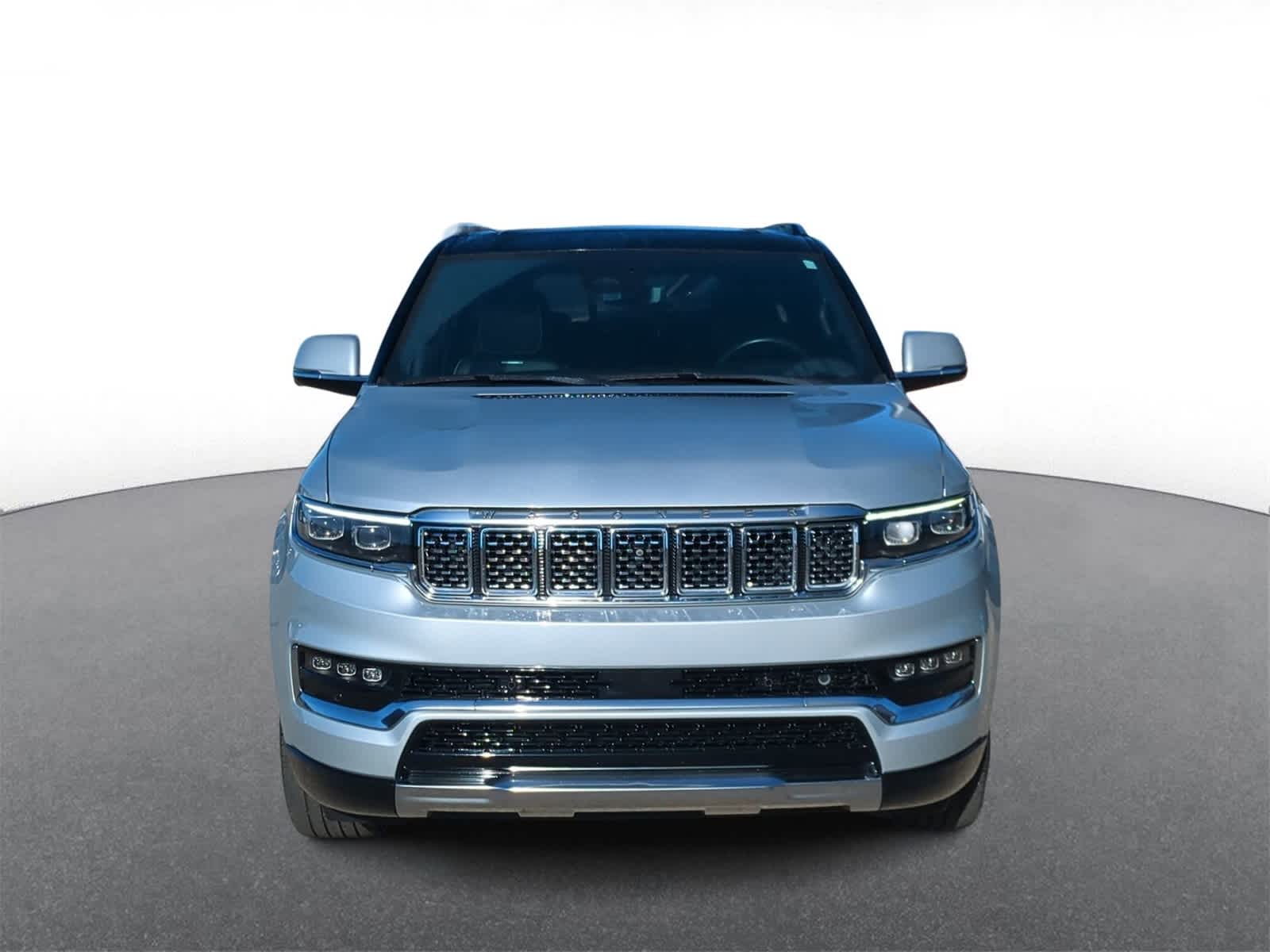 Thumbnail: 2022 Jeep Grand Wagoneer - 3