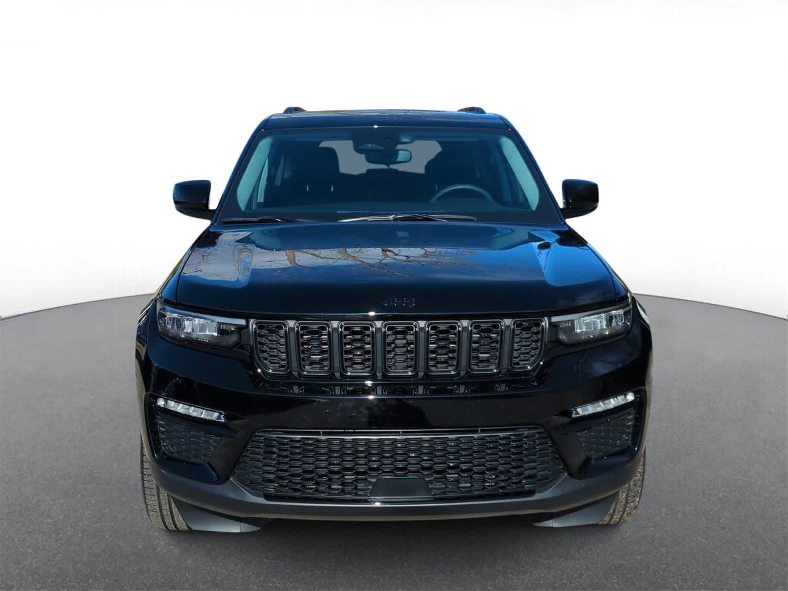 2023 Jeep Grand Cherokee Limited photo 3