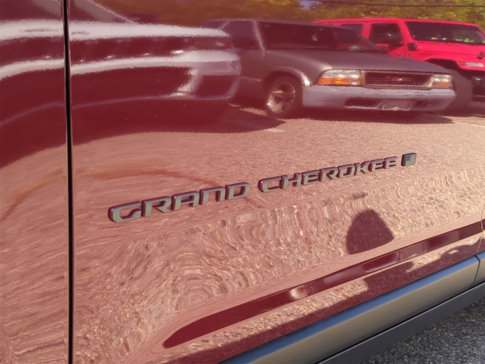 Thumbnail: 2022 Jeep Grand Cherokee - 13