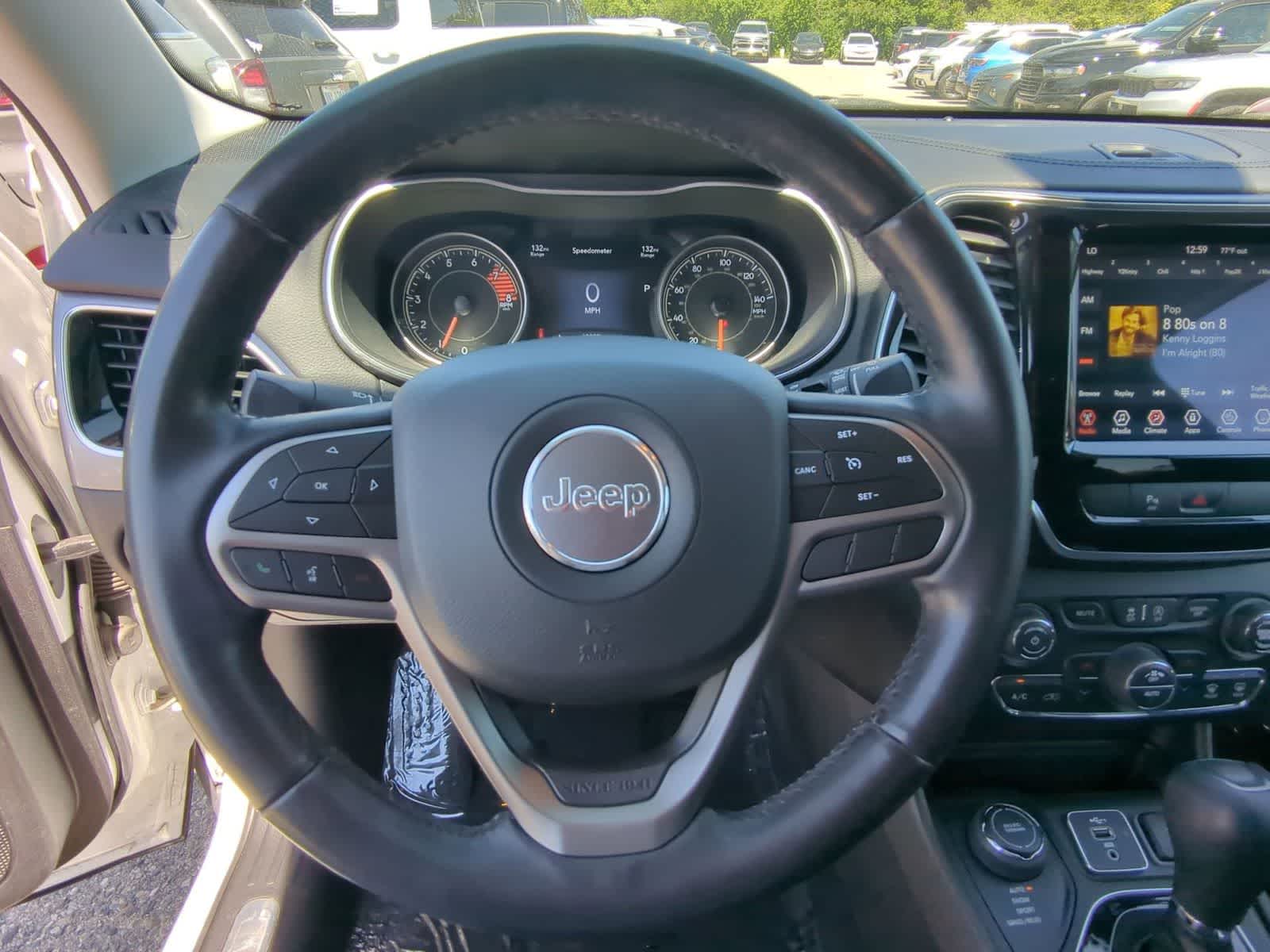Thumbnail: 2020 Jeep Cherokee - 22
