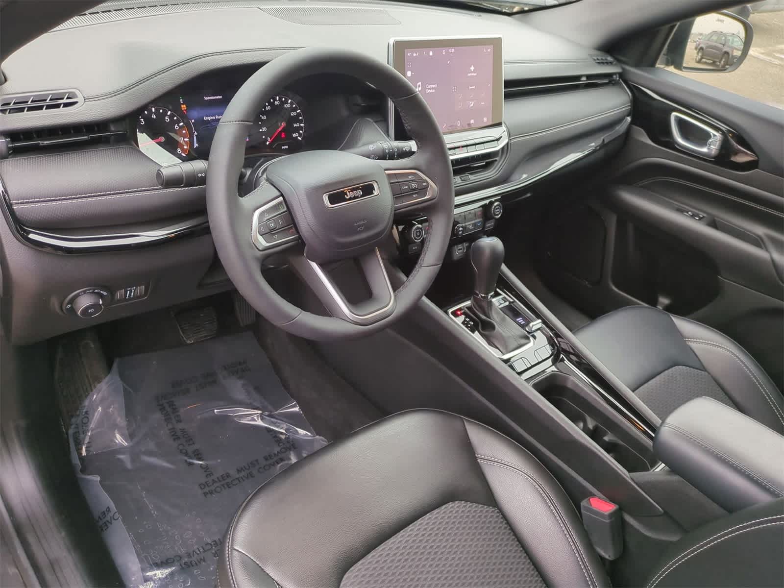 Thumbnail: 2023 Jeep Compass - 10