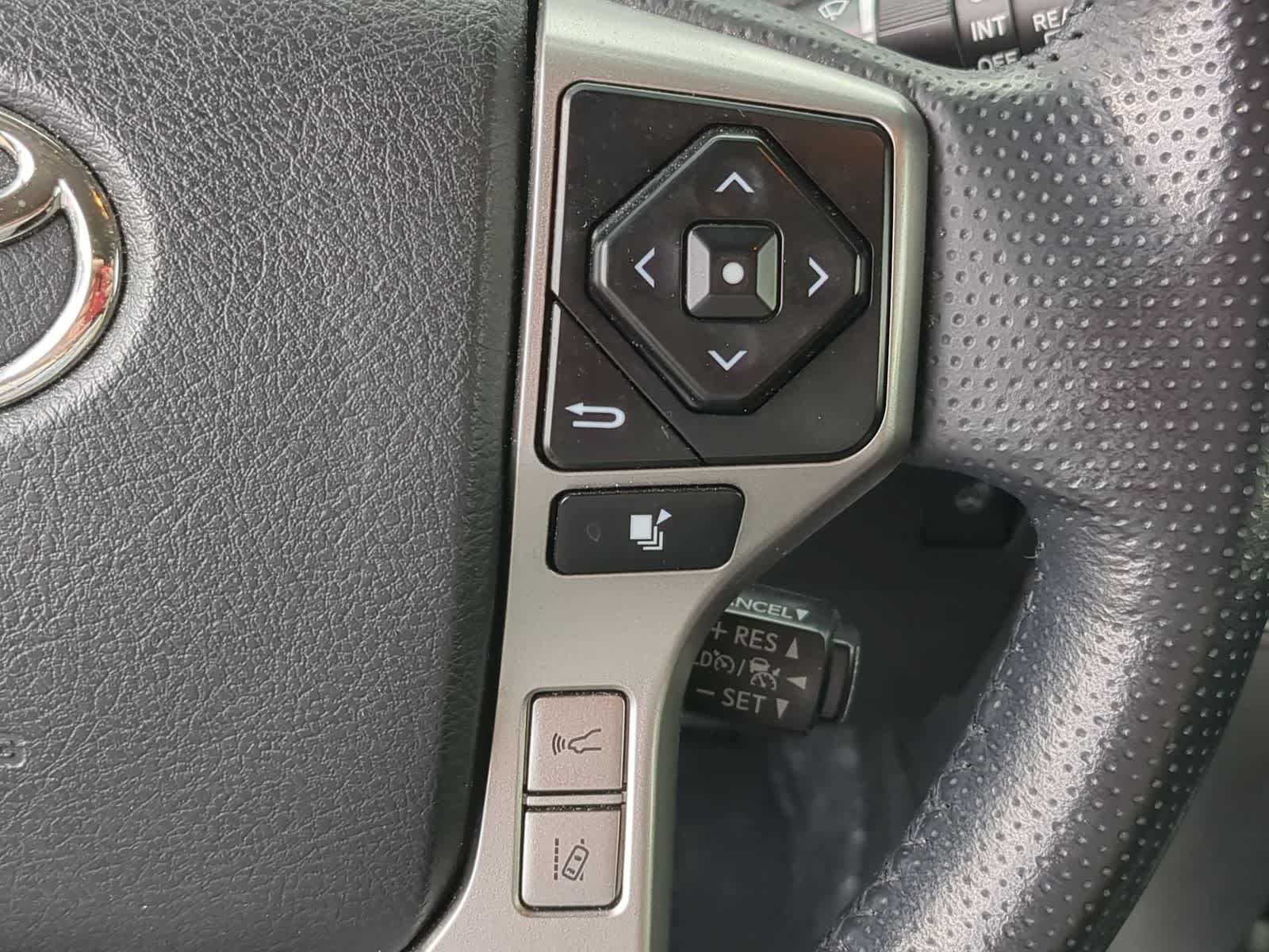 Thumbnail: 2023 Toyota 4Runner - 24