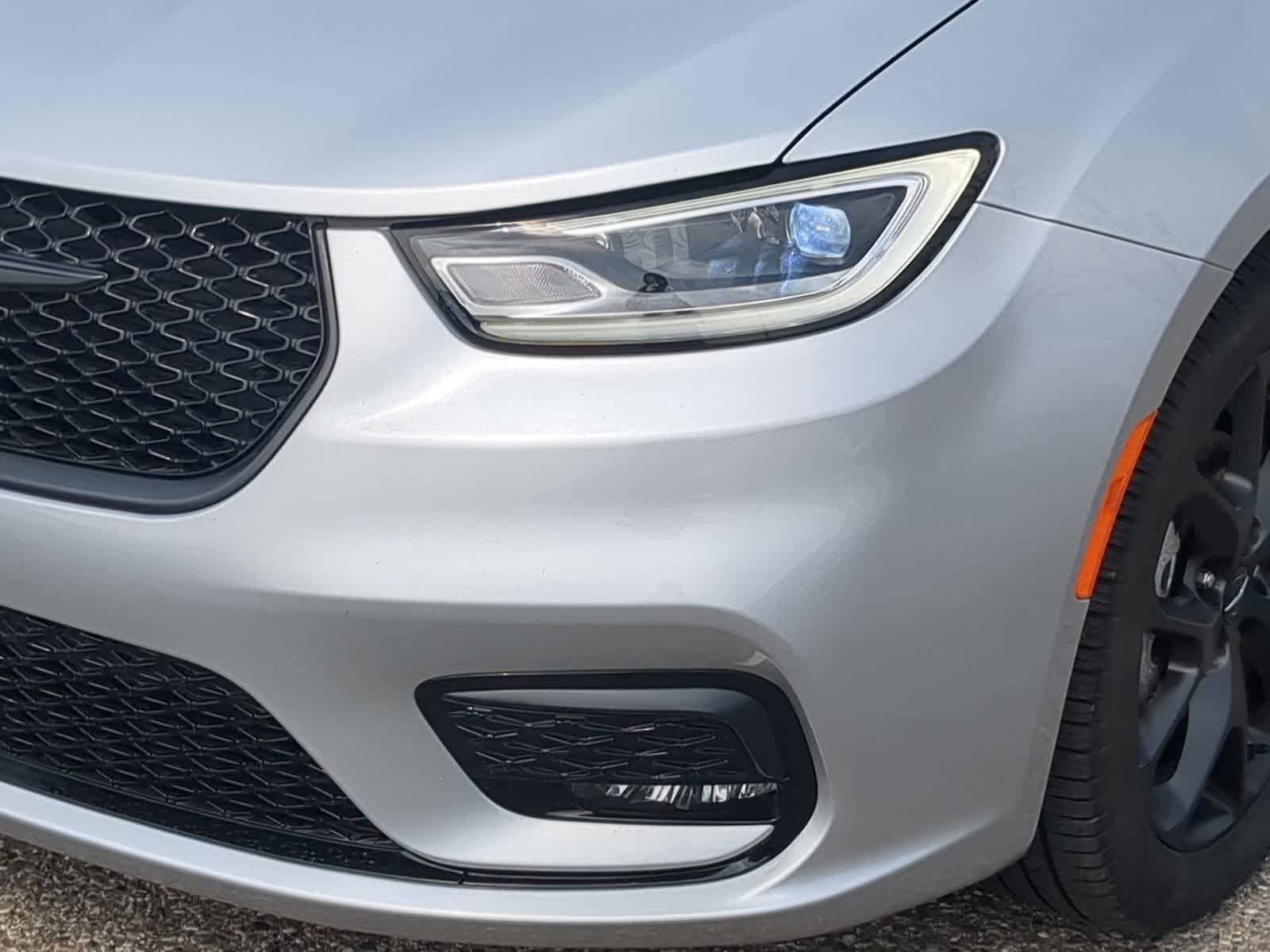 Thumbnail: 2024 Chrysler Pacifica - 11