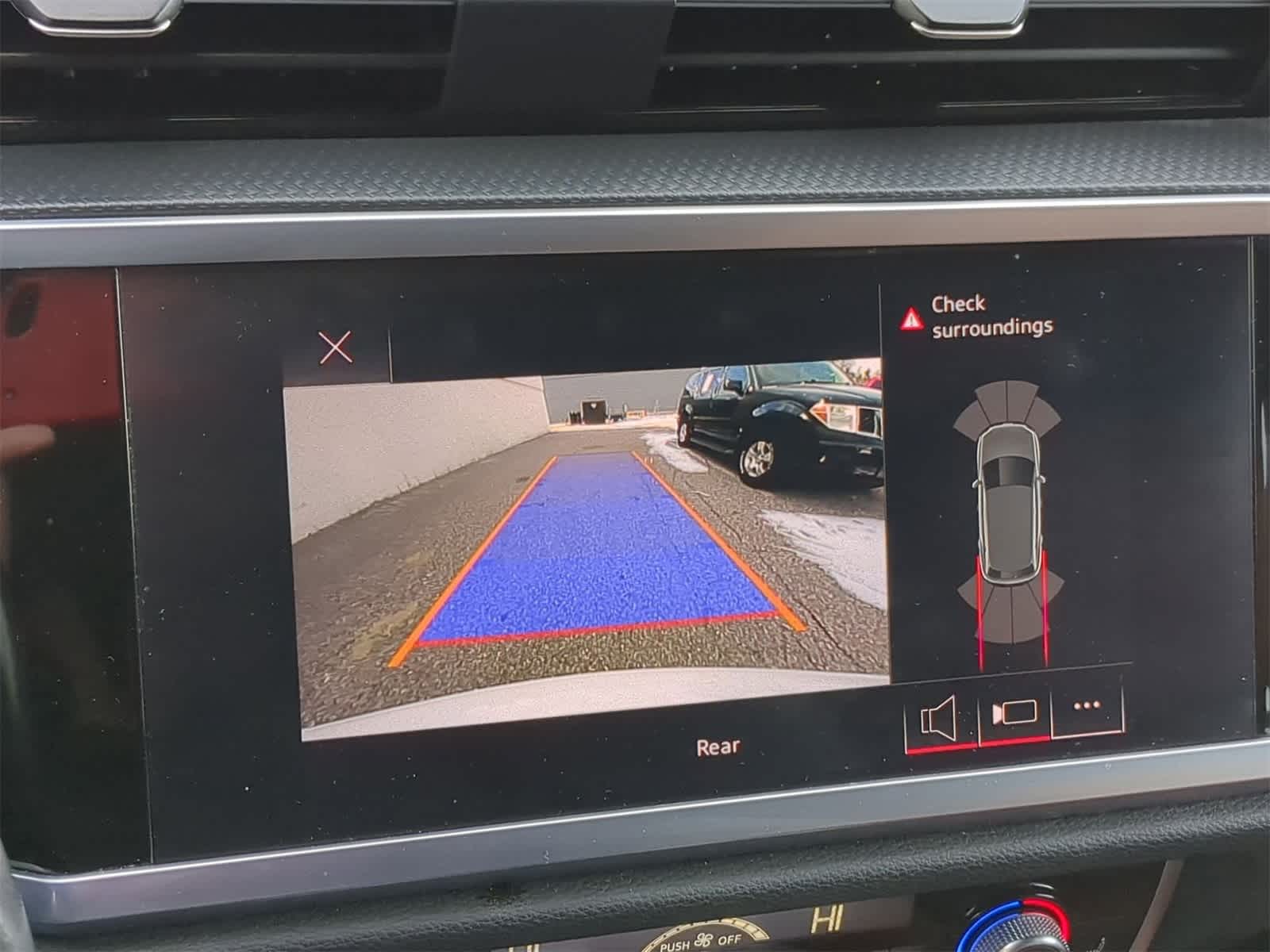 Thumbnail: 2022 Audi Q3 - 35