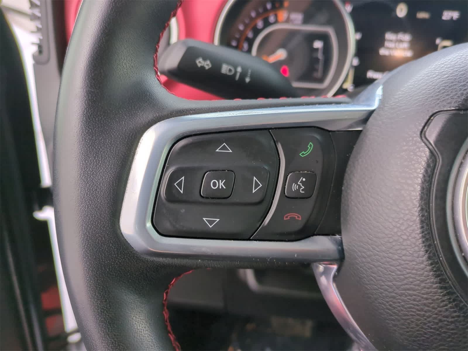 Thumbnail: 2023 Jeep Gladiator - 23