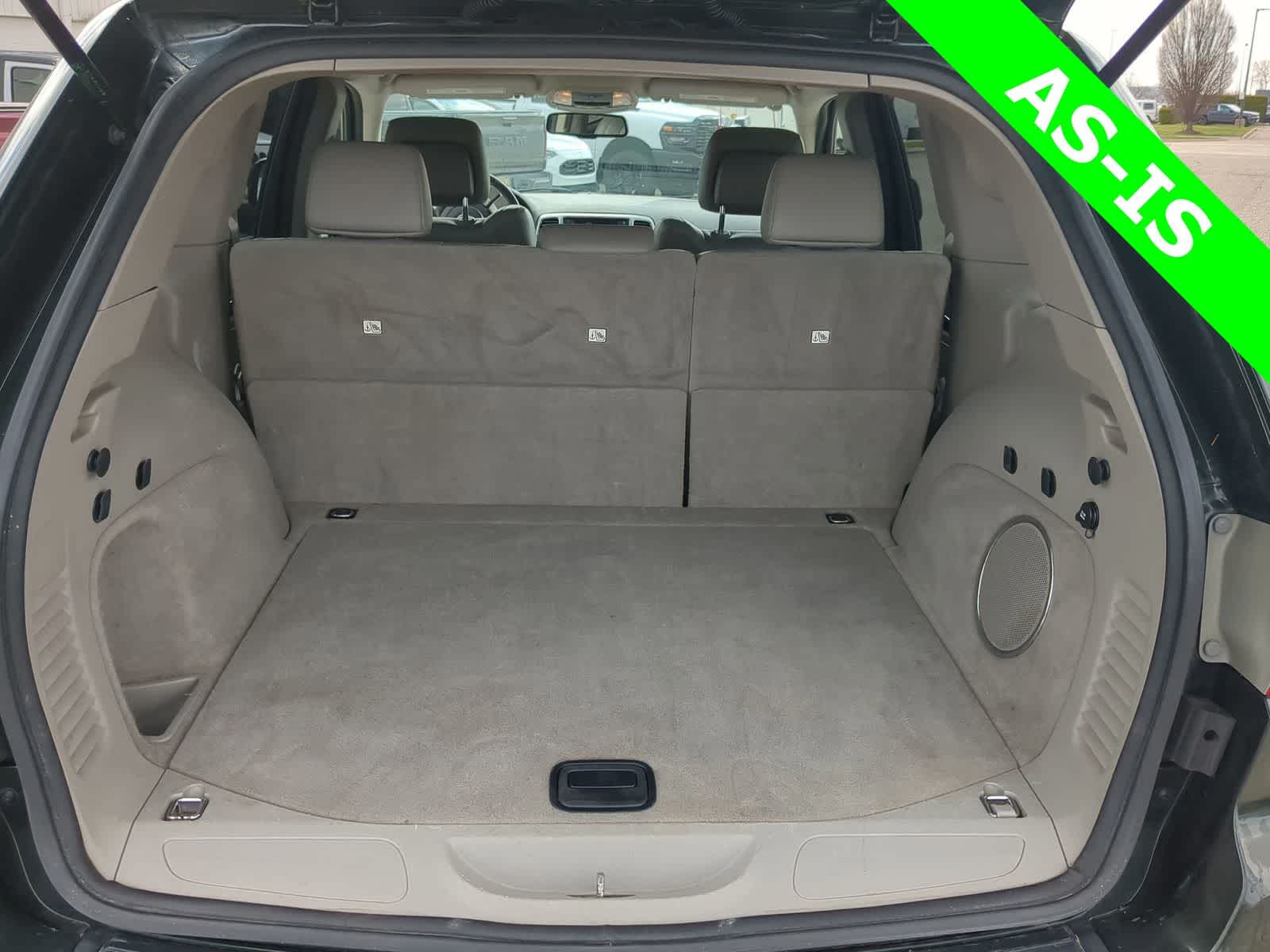 Thumbnail: 2011 Jeep Grand Cherokee - 30