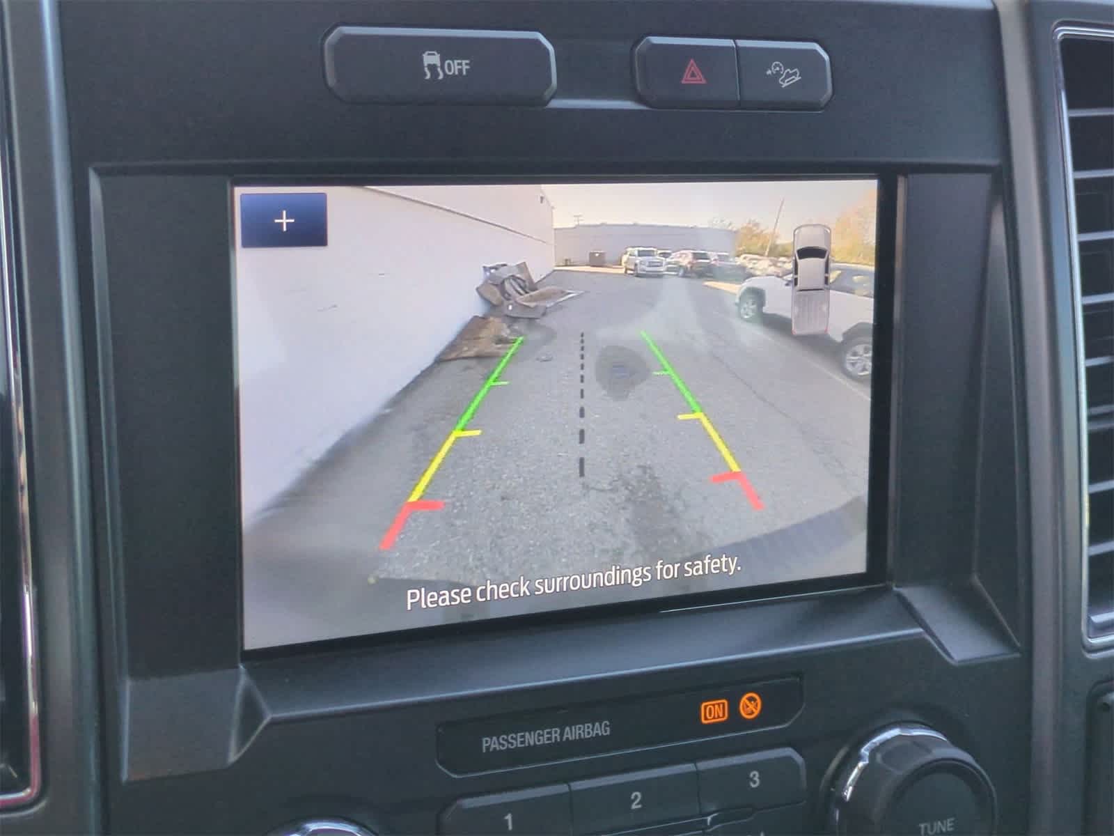 Thumbnail: 2022 Ford Econoline - 27