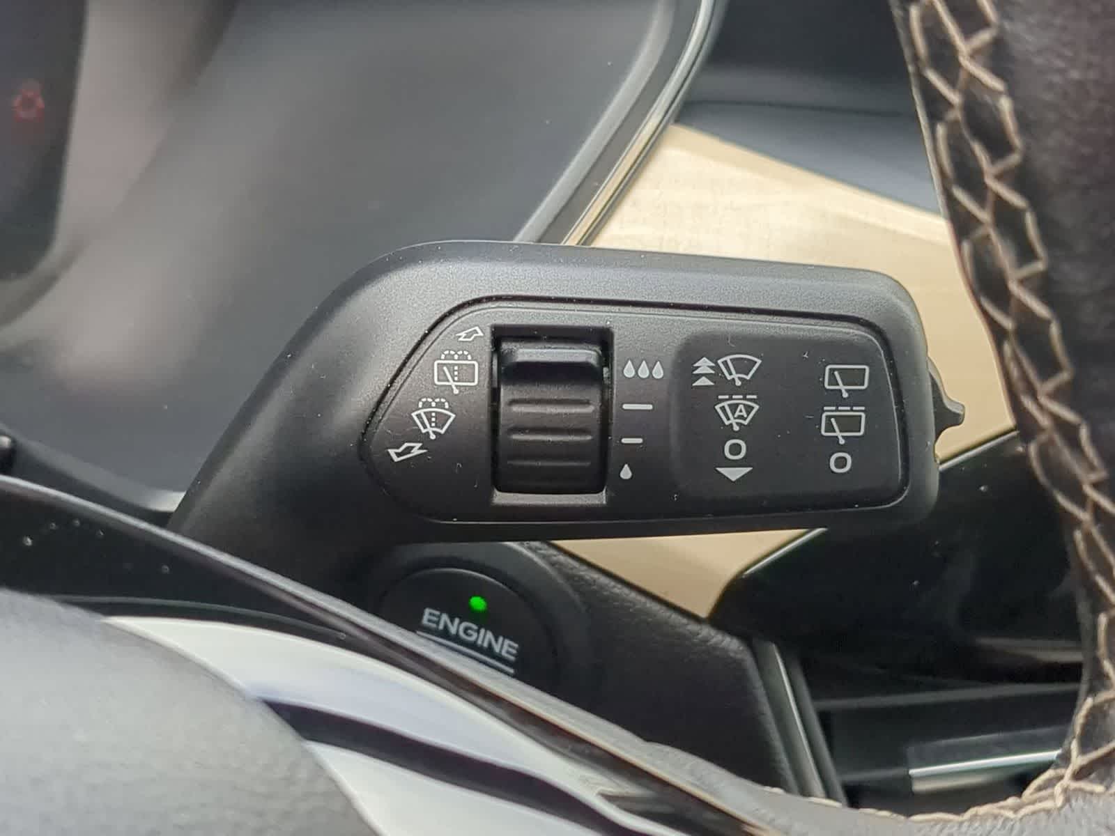 Thumbnail: 2022 Ford Escape - 25