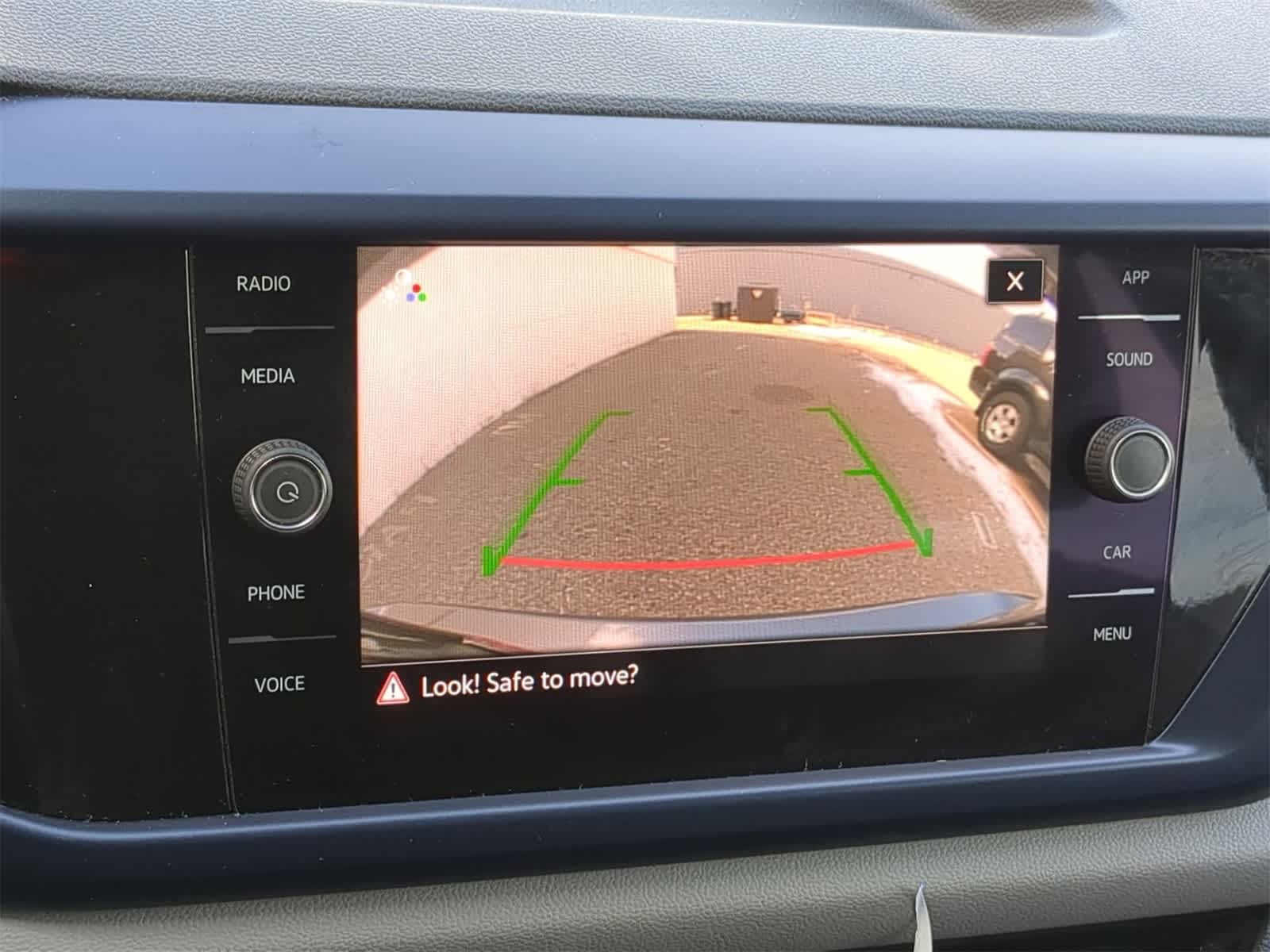 Thumbnail: 2022 Volkswagen Taos - 35