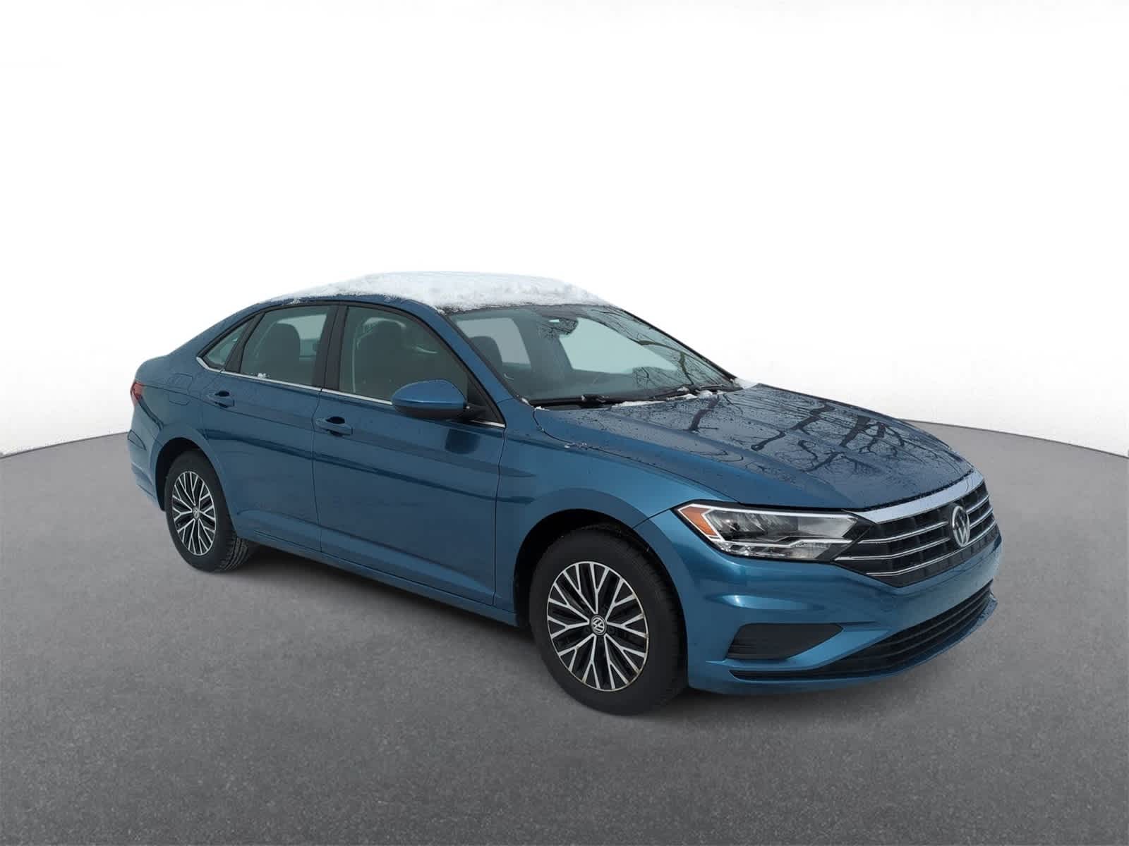 2020 Volkswagen Jetta SE photo 2