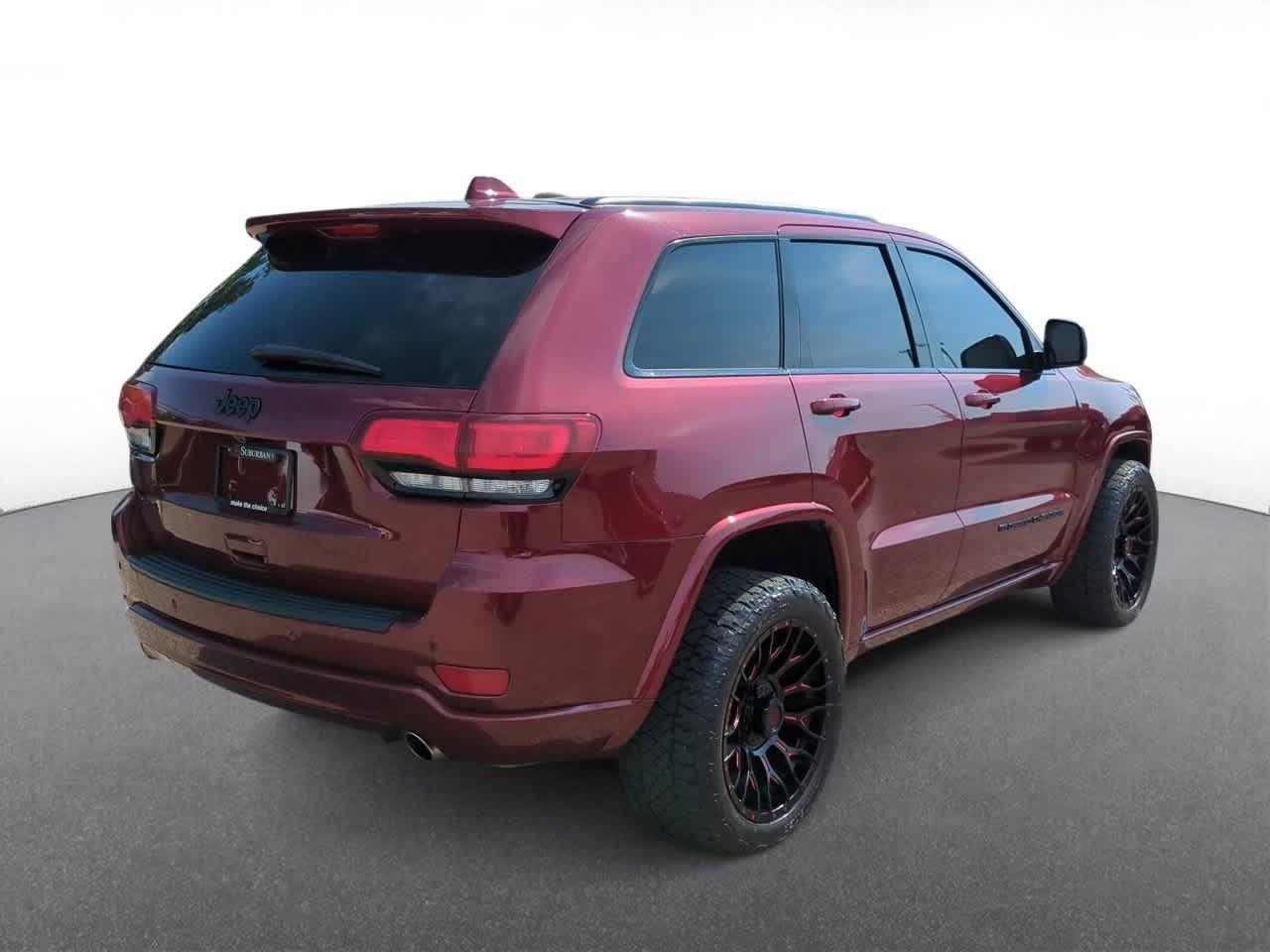 Thumbnail: 2022 Jeep Grand Cherokee - 8