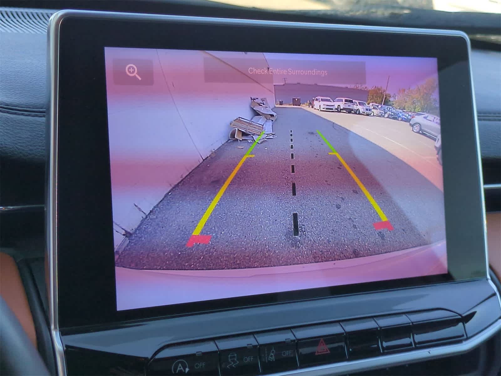 Thumbnail: 2022 Jeep Compass - 28