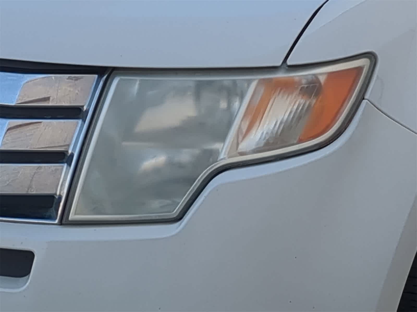 Thumbnail: 2010 Ford Edge - 18