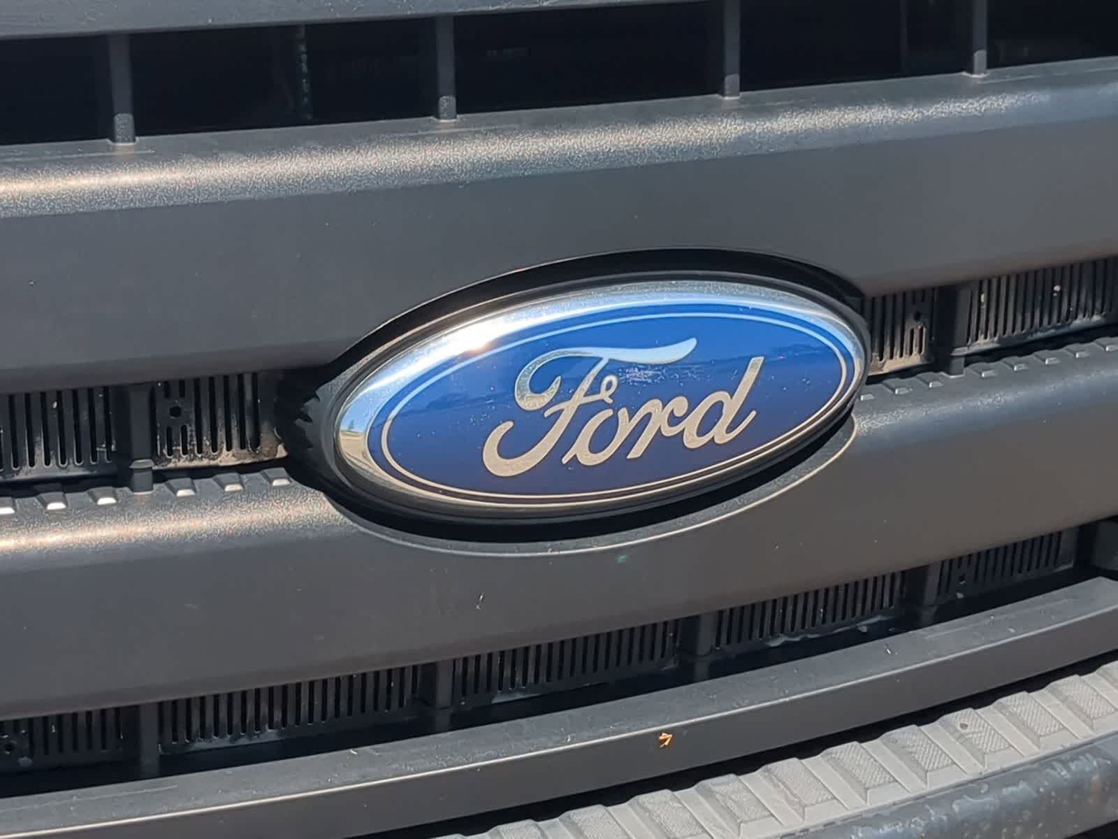 Thumbnail: 2011 Ford Econoline - 12