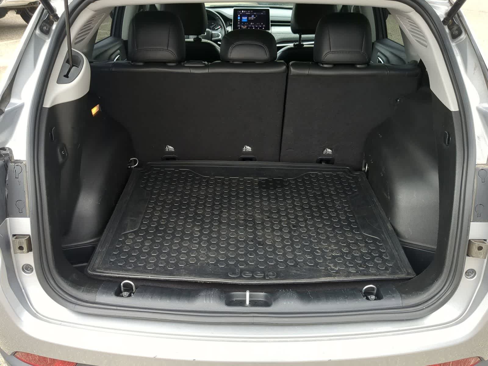 Thumbnail: 2022 Jeep Compass - 31