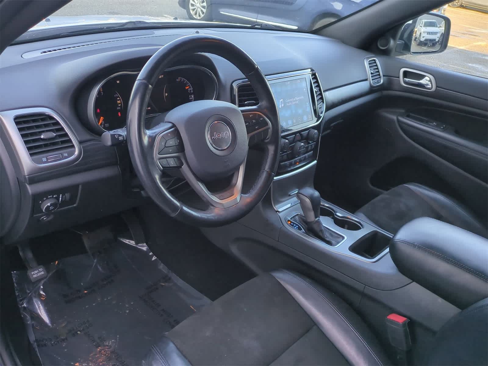 Thumbnail: 2020 Jeep Grand Cherokee - 10