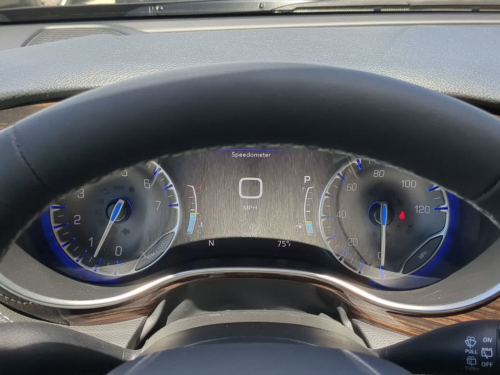 Thumbnail: 2024 Chrysler Pacifica - 31