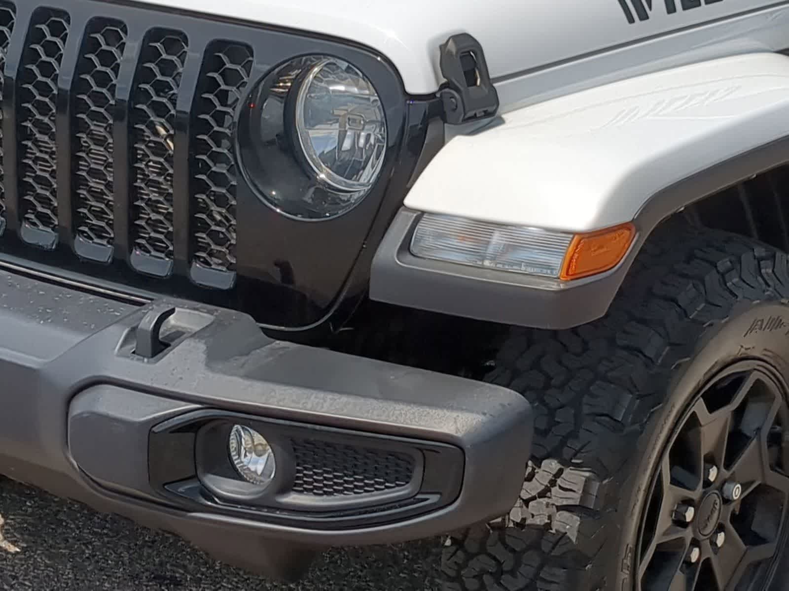 Thumbnail: 2021 Jeep Gladiator - 11