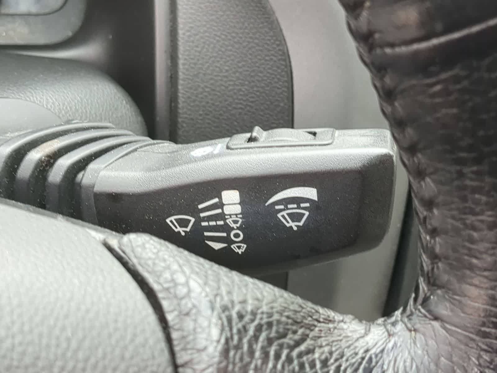 Thumbnail: 2008 Saturn VUE - 25