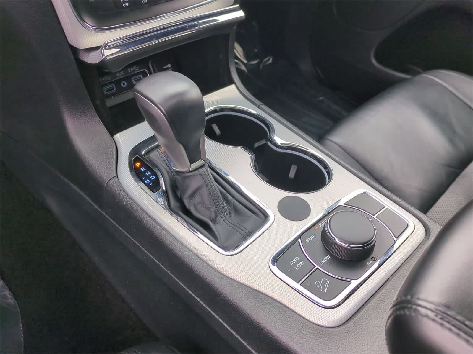 Thumbnail: 2018 Jeep Grand Cherokee - 32