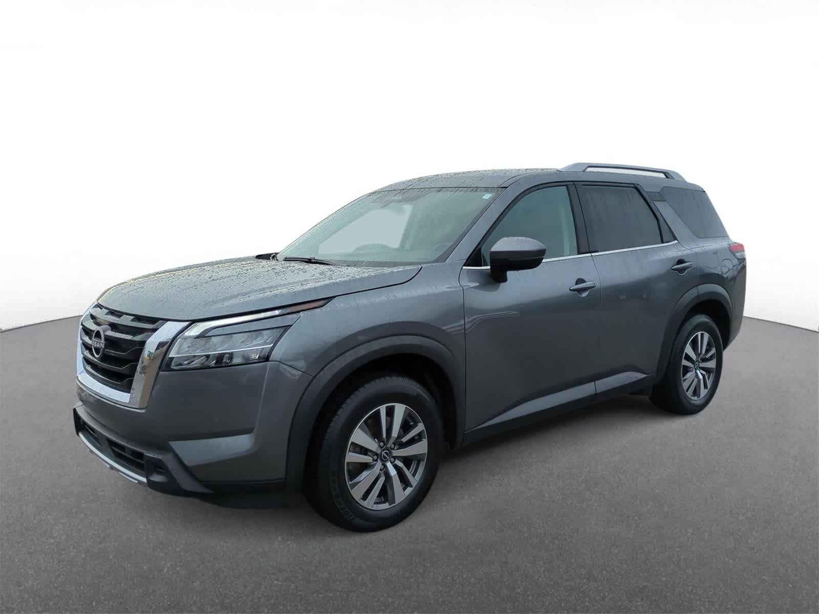 Thumbnail: 2023 Nissan Pathfinder - 4