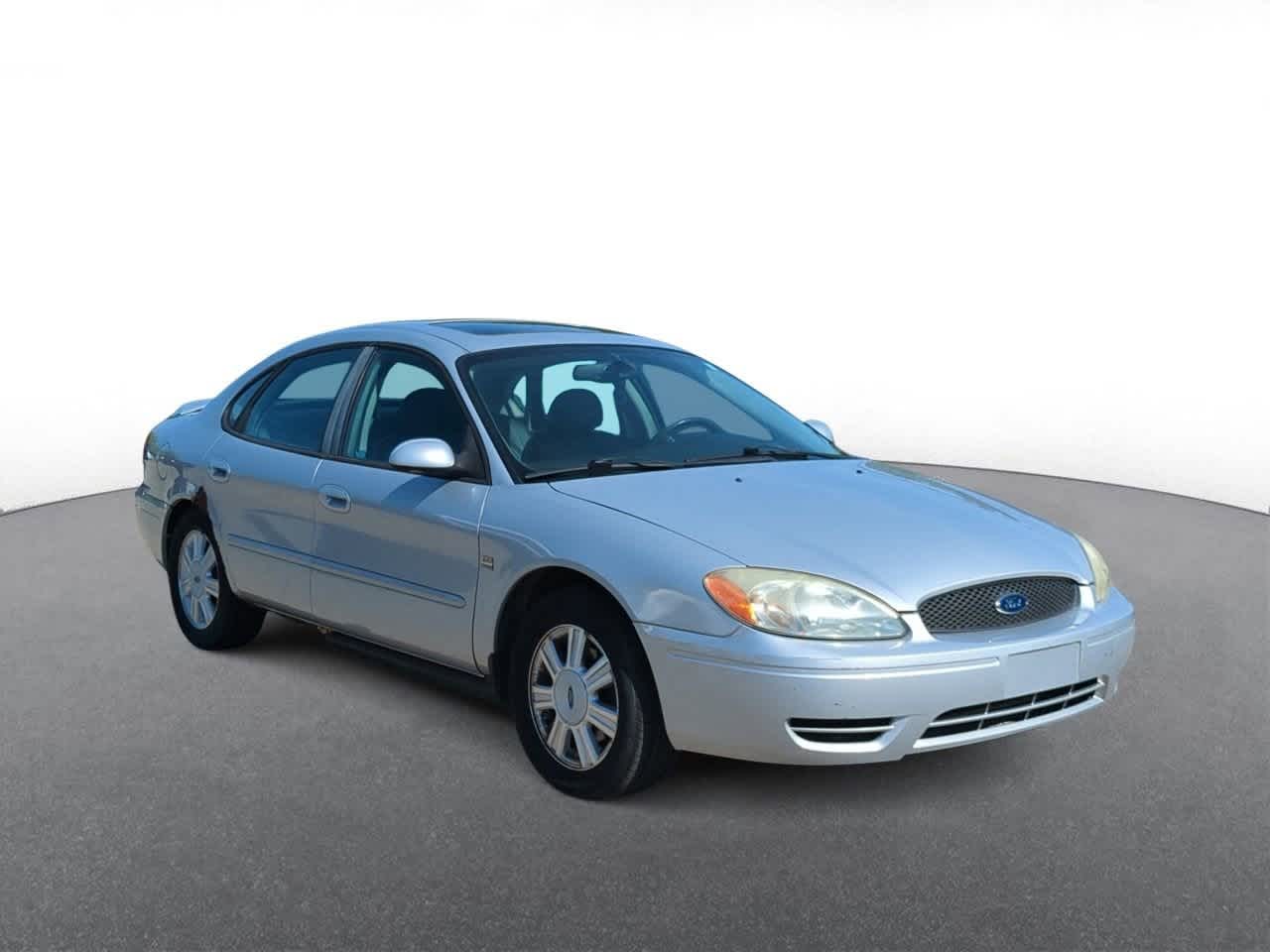 Thumbnail: 2004 Ford Taurus - 2